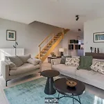 Smeysea - Stylish In Apartment
